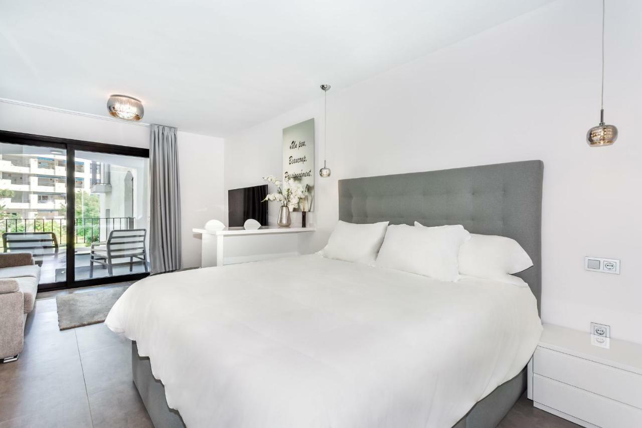 Apartment By Riva - Exclusive, Contemporary In Puerto Banus Gardens *